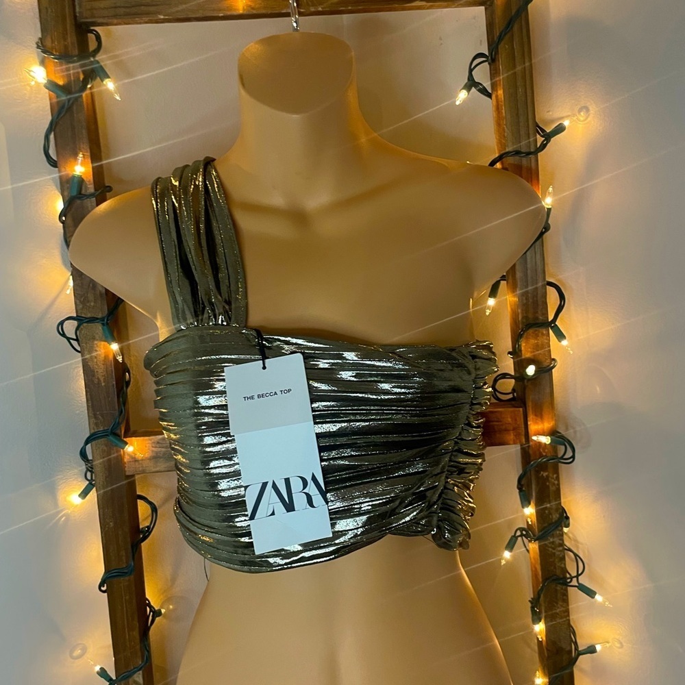 ZARA Gold Metallic Asymmetrical
Top NWT Size Small NWT The Becca Top